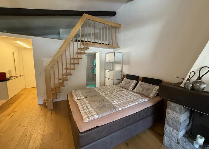 アパート Laax-relax ラア