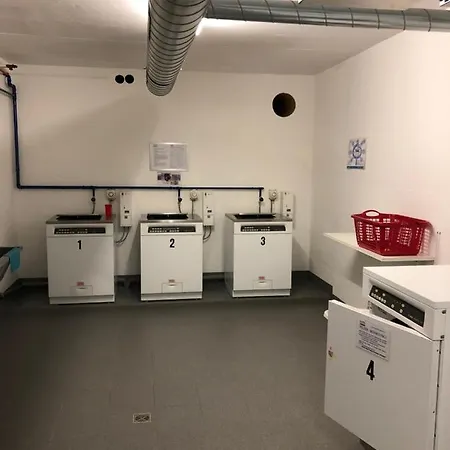 Laax-relax * לאקס